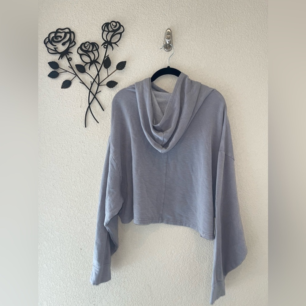 FABLETICS Women's Brisa Cropped Pullover Grey Batwing Size Large - Picture 6 of 6
